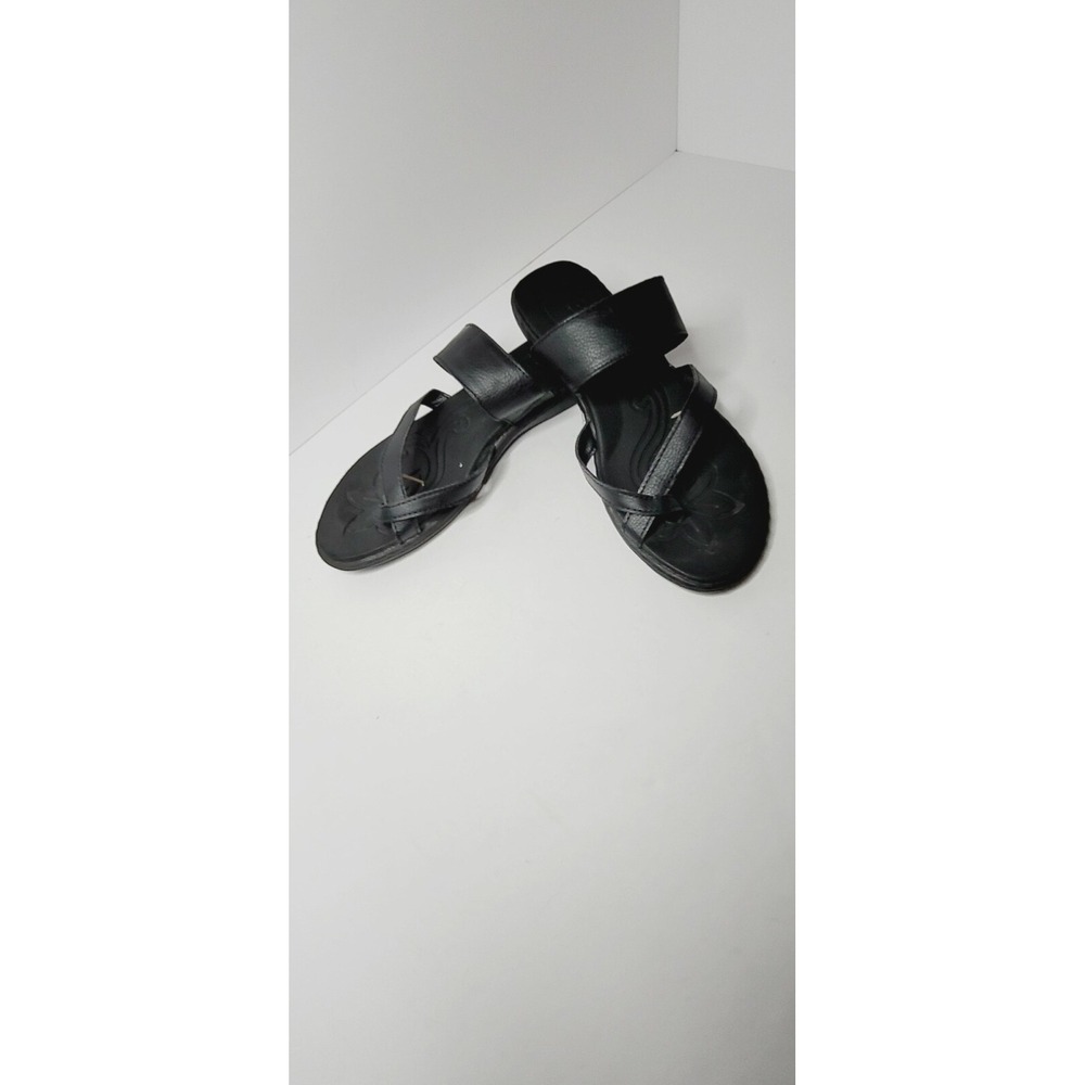 BOC Born Concept Womens 9M Slip On Strapy Toe Sandals Black Leather C54209 G8